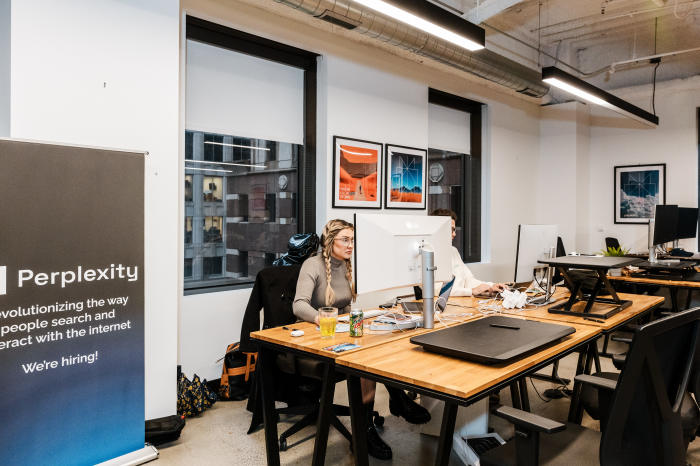 $14 Billion Valuation: Perplexity AI's Exclusive Funding Round Details $14 Billion Valuation: Perplexity AI's Exclusive Funding Round Details