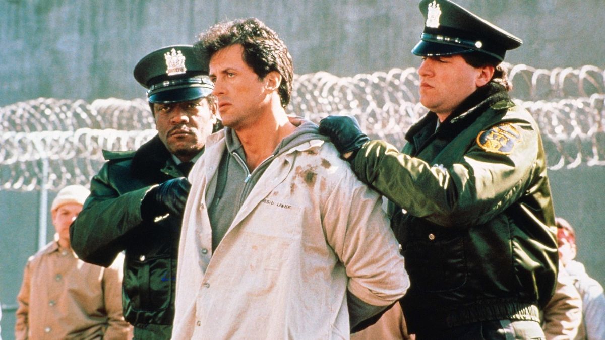 5 Must-See Action Episodes Of Lock Up 5 Must-See Action Episodes Of Lock Up