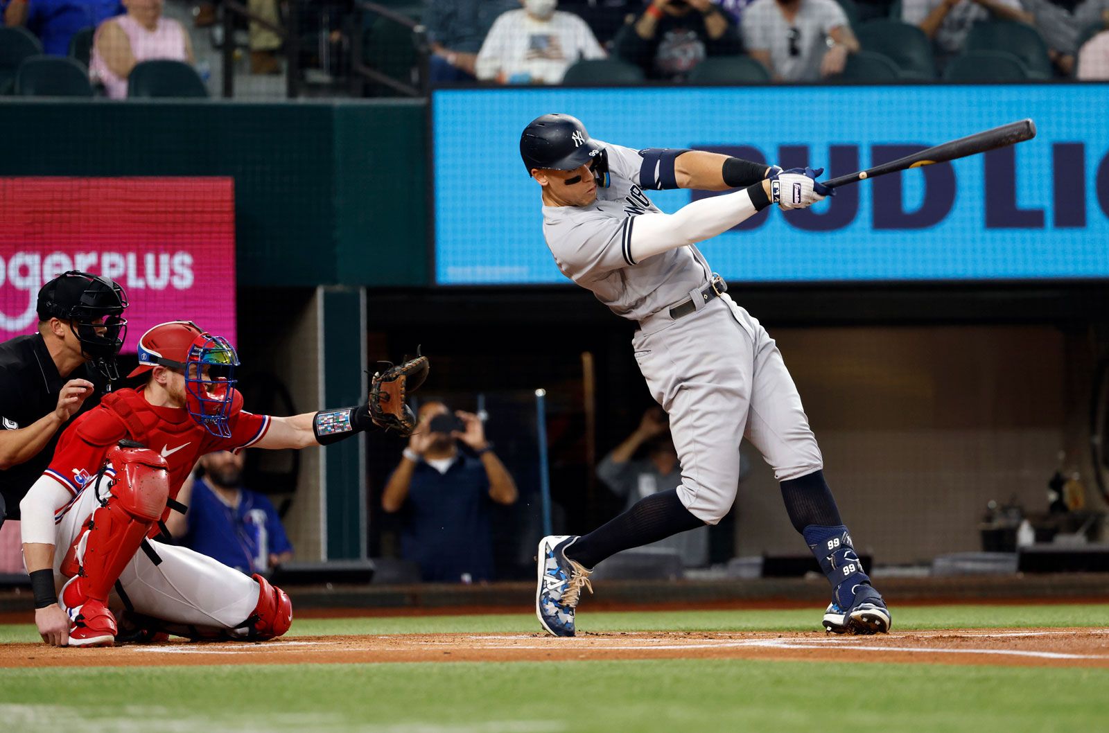 Aaron Judge's Key Stats: A 2025 Yankees Prediction Aaron Judge's Key Stats: A 2025 Yankees Prediction