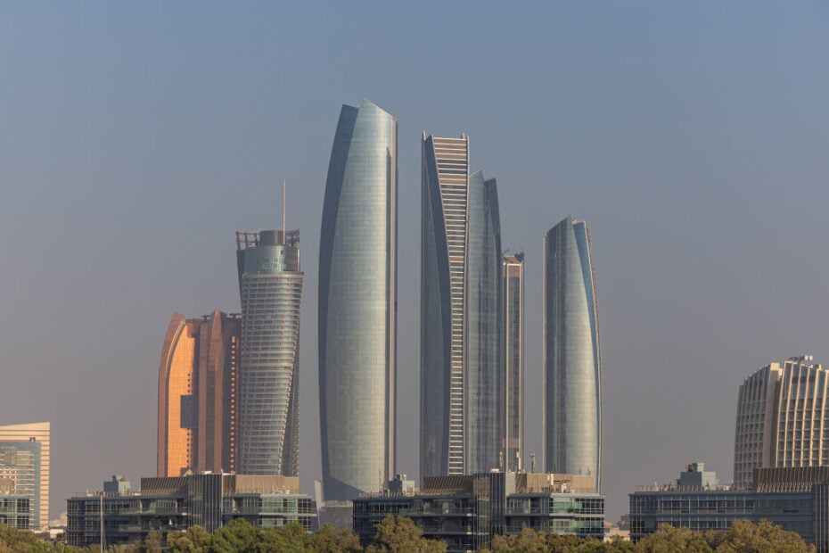 Abu Dhabi Investment Surge: $1.1 Billion In Key Projects Fuels 2024 Growth Abu Dhabi Investment Surge: $1.1 Billion In Key Projects Fuels 2024 Growth