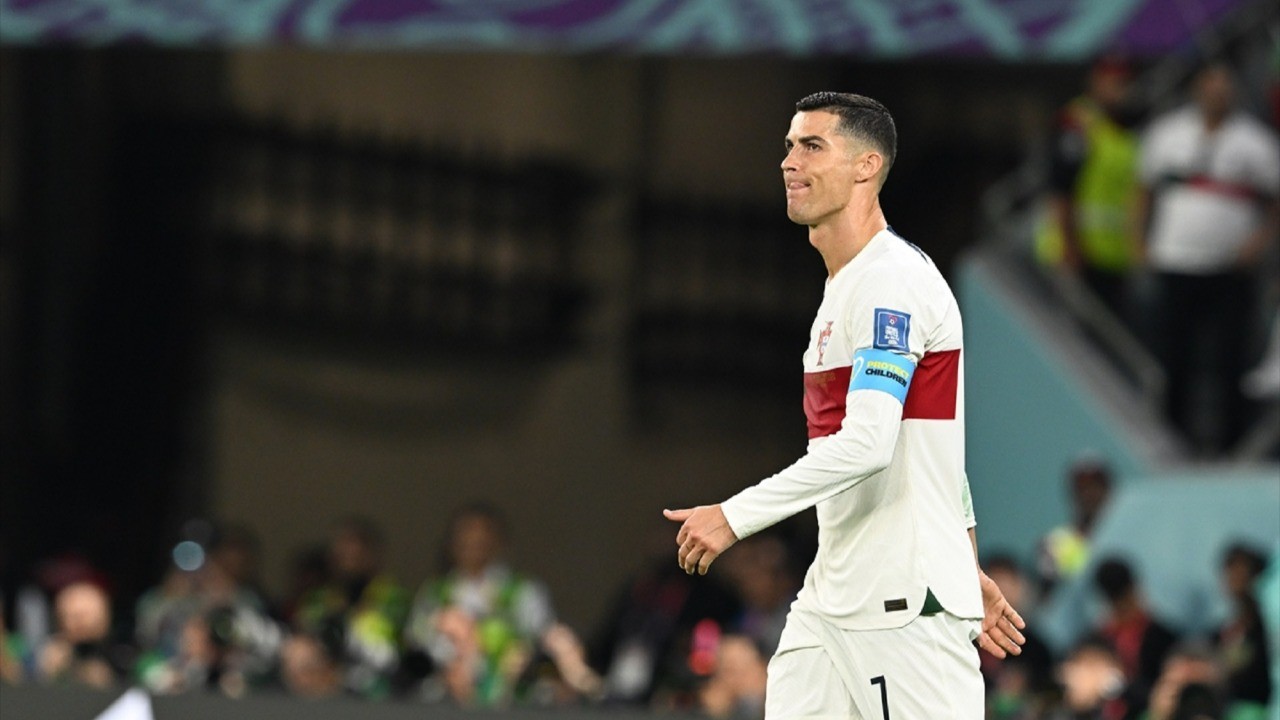 Al Nassr'ın Yeni Yıldızı: Cristiano Ronaldo'nun Transferi Ne Zaman Kesinleşecek? Al Nassr'ın Yeni Yıldızı: Cristiano Ronaldo'nun Transferi Ne Zaman Kesinleşecek?