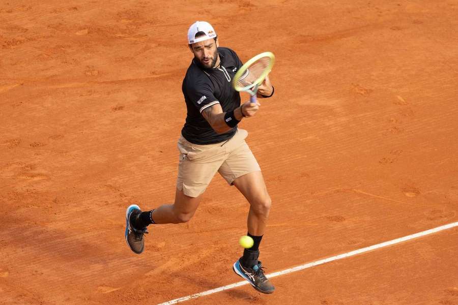 Alcaraz Wins First Monte-Carlo Masters: Victory Against Injured Musetti Alcaraz Wins First Monte-Carlo Masters: Victory Against Injured Musetti