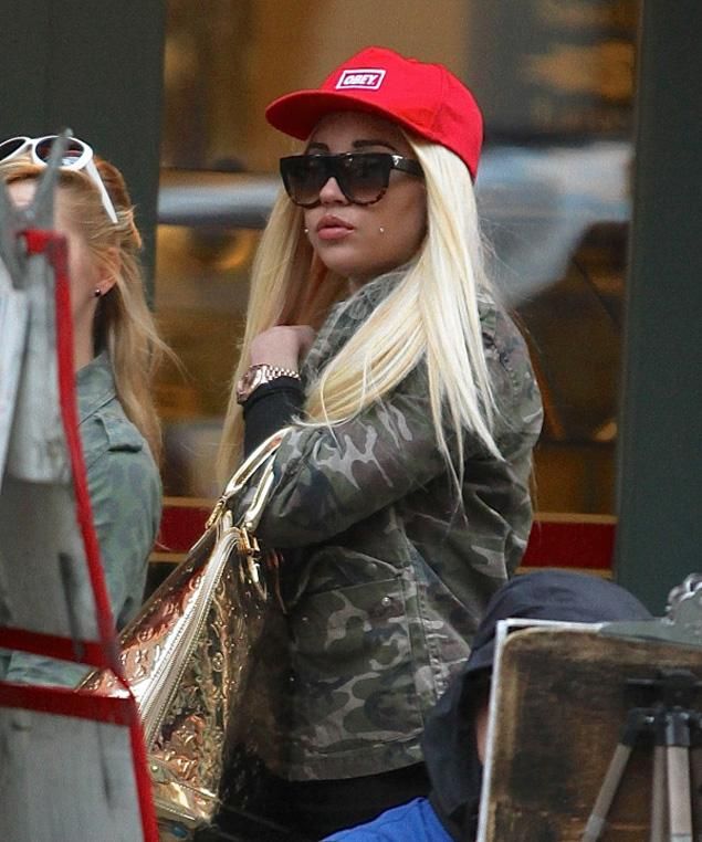 Amanda Bynes: A Classmate's Account Of Past Incidents Amanda Bynes: A Classmate's Account Of Past Incidents
