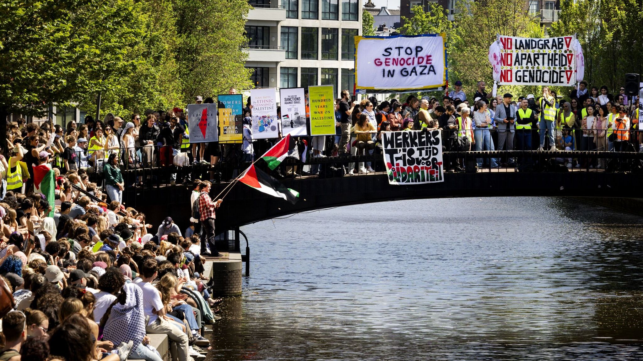Amsterdam Residents Take Legal Action Against City Over TikTok-Fueled Crowds At Popular Snack Bar Amsterdam Residents Take Legal Action Against City Over TikTok-Fueled Crowds At Popular Snack Bar