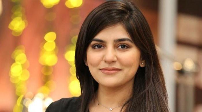 امیشا پٹیل کی تصاویر نے مداحوں کو حیران کردیا: کیا وہ حاملہ ہیں؟ امیشا پٹیل کی تصاویر نے مداحوں کو حیران کردیا: کیا وہ حاملہ ہیں؟