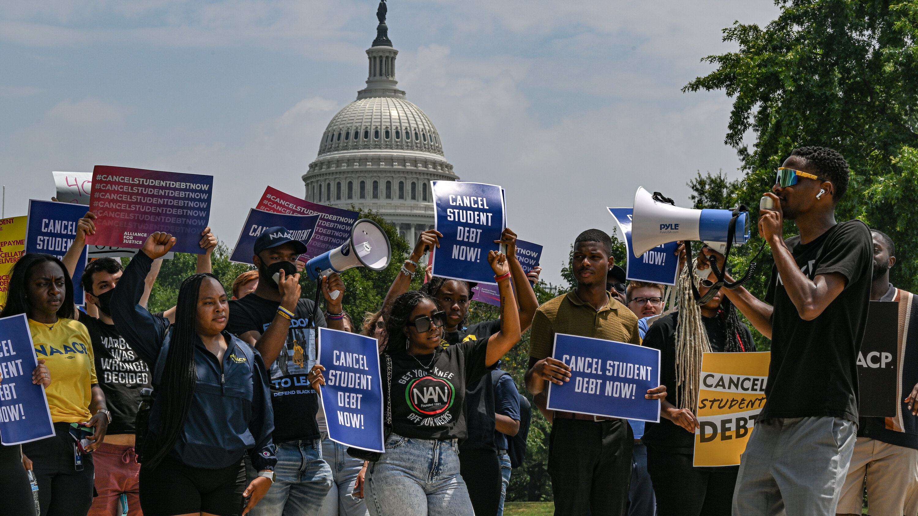 Analysis: Black Americans' Response To Trump's Student Loan Policy Analysis: Black Americans' Response To Trump's Student Loan Policy