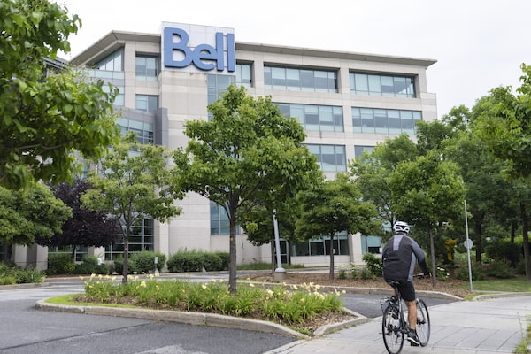 Analyzing BCE Inc.'s Dividend Cut: A Guide For Investors Analyzing BCE Inc.'s Dividend Cut: A Guide For Investors