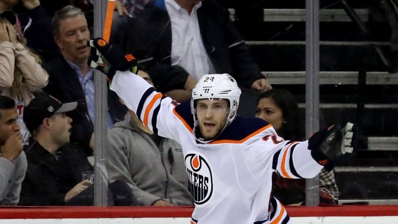 Analyzing The 2024 NHL Hart Trophy Race: Draisaitl Vs. Hellebuyck Vs. Kucherov Analyzing The 2024 NHL Hart Trophy Race: Draisaitl Vs. Hellebuyck Vs. Kucherov