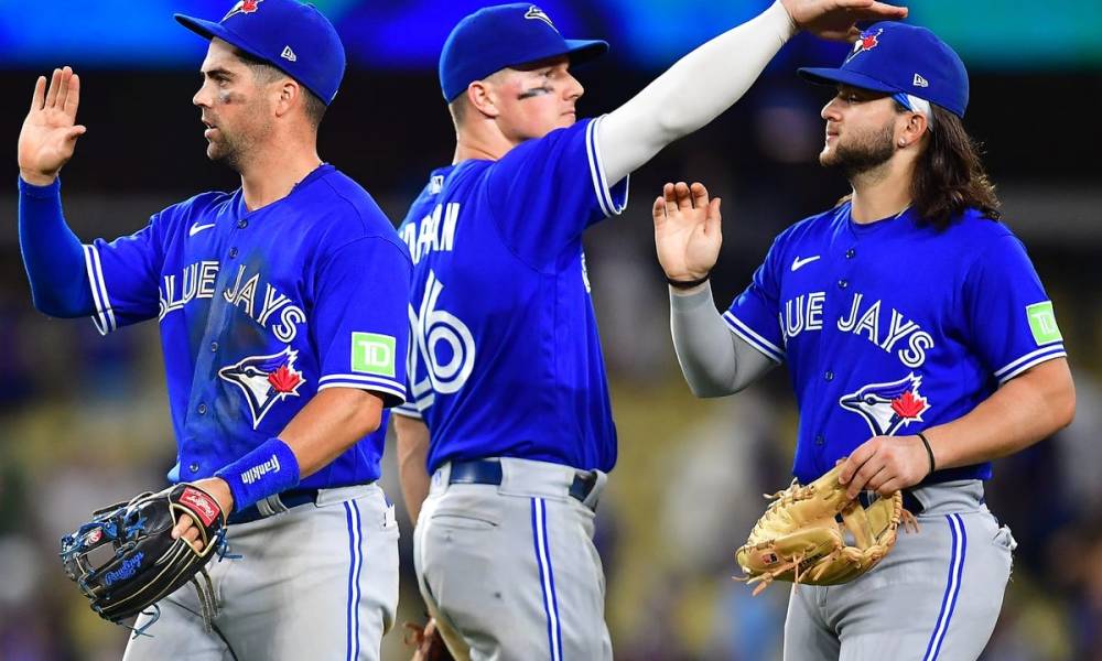 Angels' Eight-Run 8th Inning Fuels Victory Over Blue Jays Angels' Eight-Run 8th Inning Fuels Victory Over Blue Jays
