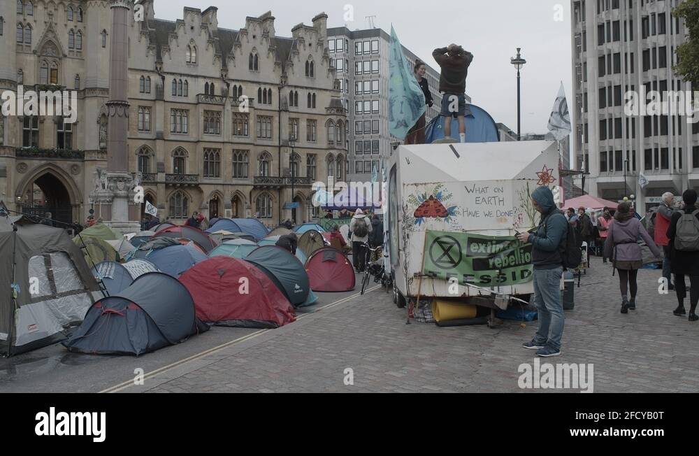 Anger Mounts Over UK City's Transformation Into Caravan Site Anger Mounts Over UK City's Transformation Into Caravan Site