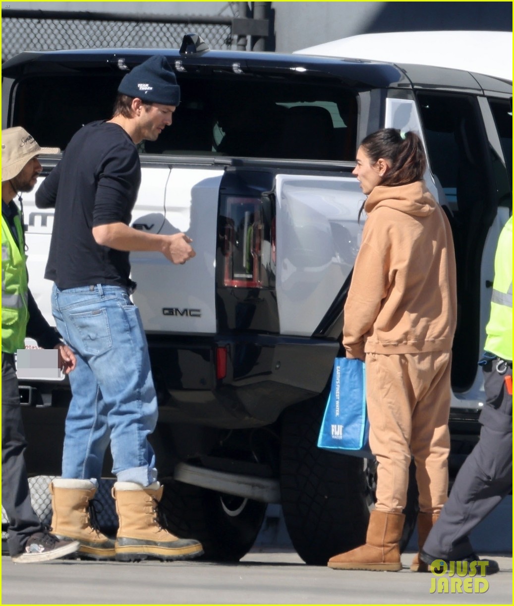 Ashton Kutcher & Mila Kunis: Family Trip To Romania Amidst Relationship Rumors Ashton Kutcher & Mila Kunis: Family Trip To Romania Amidst Relationship Rumors
