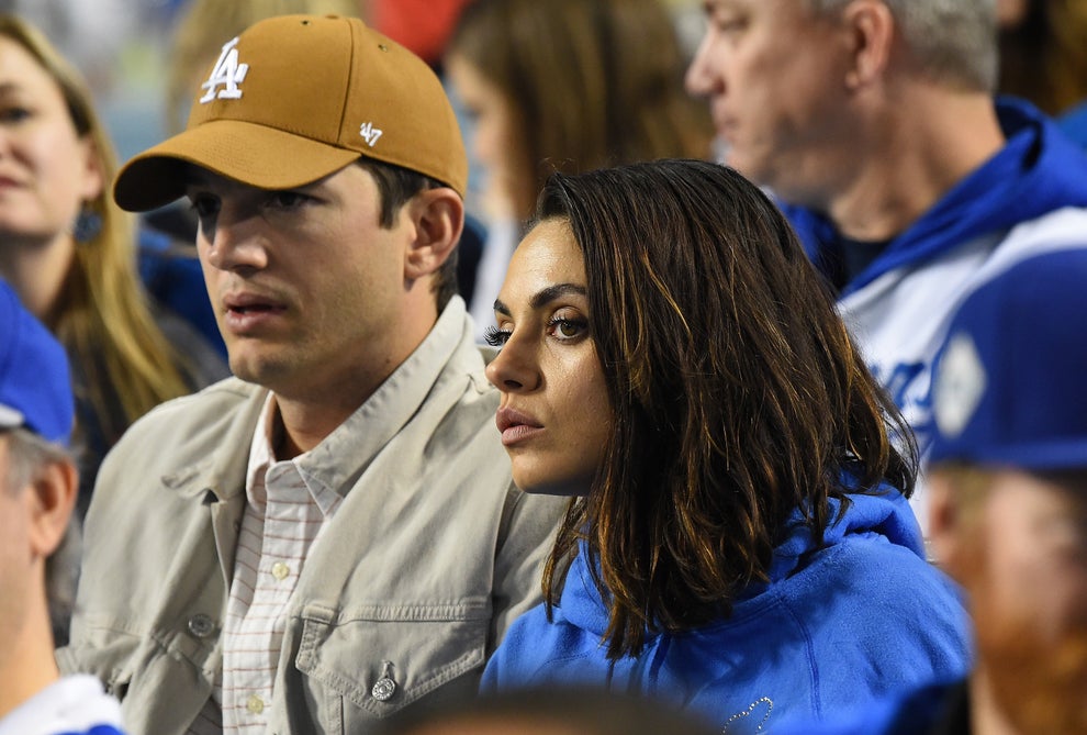 Ashton Kutcher And Mila Kunis' Post-Filming Stroll In Beverly Hills Ashton Kutcher And Mila Kunis' Post-Filming Stroll In Beverly Hills