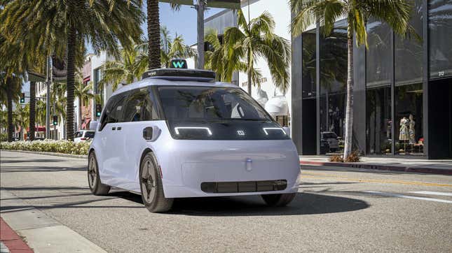Austin's Robotaxi Revolution: Uber And Waymo Lead The Charge Austin's Robotaxi Revolution: Uber And Waymo Lead The Charge