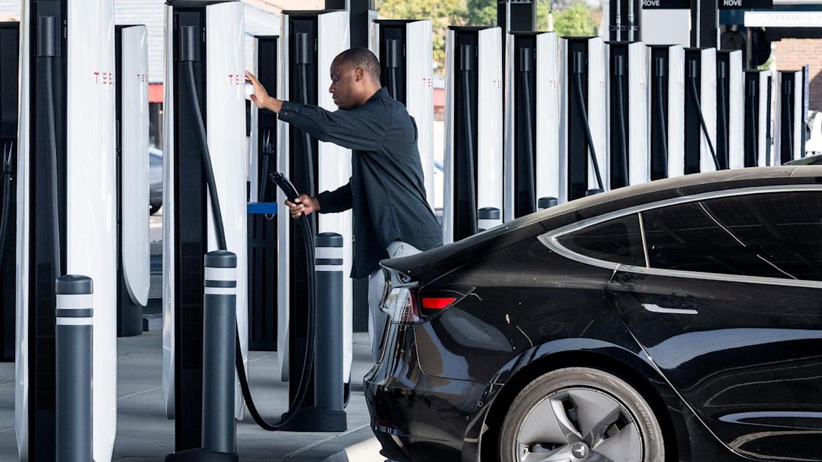 Auto Dealers Intensify Opposition To Mandatory EV Sales Auto Dealers Intensify Opposition To Mandatory EV Sales