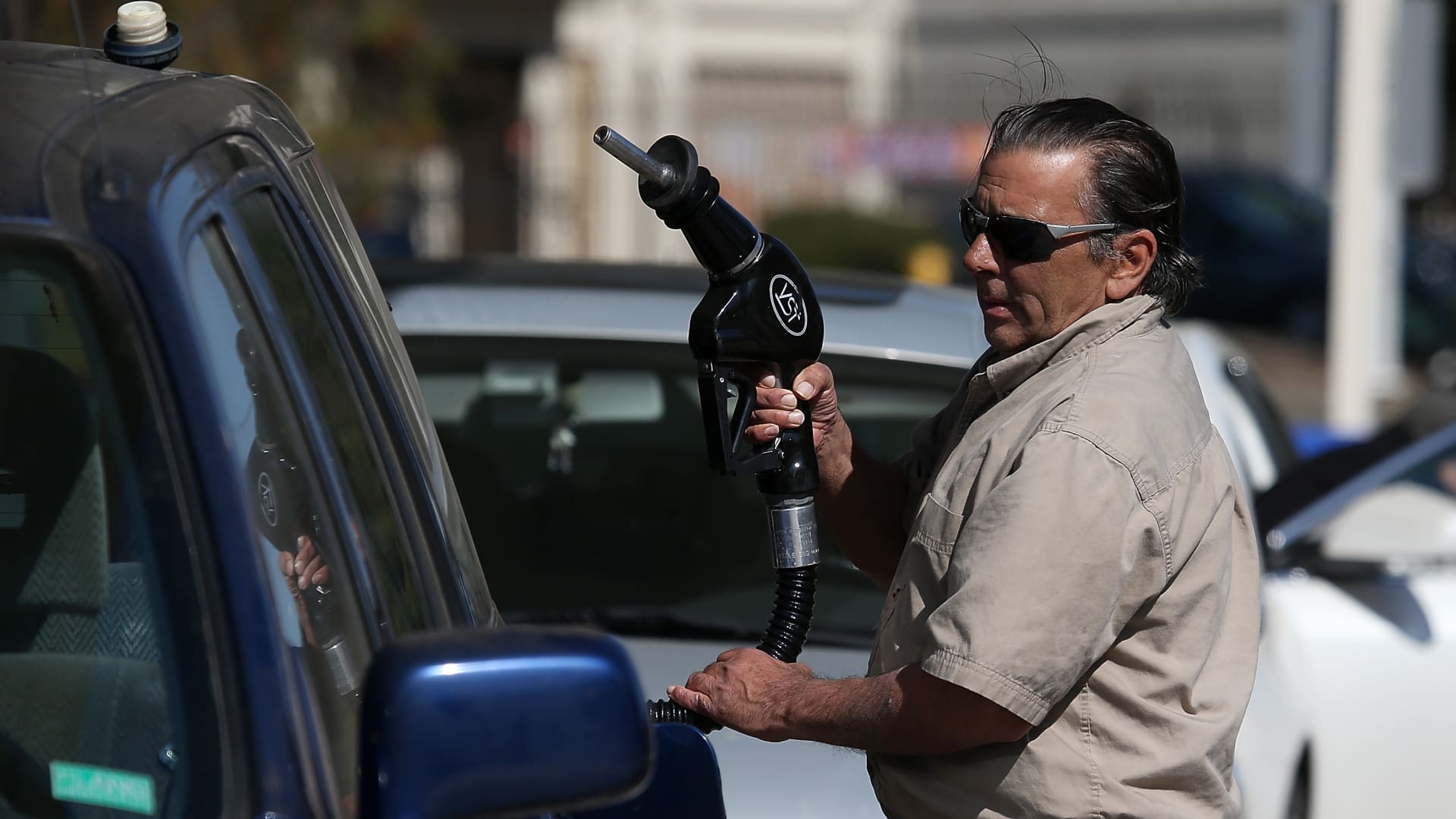 Average Wisconsin Gas Price Hits $2.98 After 3-Cent Increase Average Wisconsin Gas Price Hits $2.98 After 3-Cent Increase