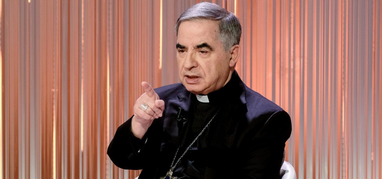 Becciu E La Papa Card: Riflessioni Sulle Preghiere E Il Futuro
