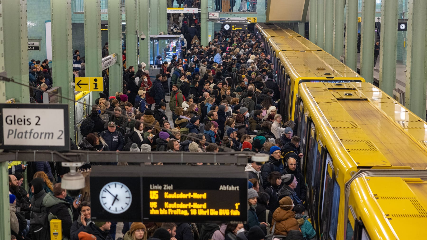 Berlin BVG Streik: Was Bedeutet Das Für Pendler Und Touristen? Berlin BVG Streik: Was Bedeutet Das Für Pendler Und Touristen?