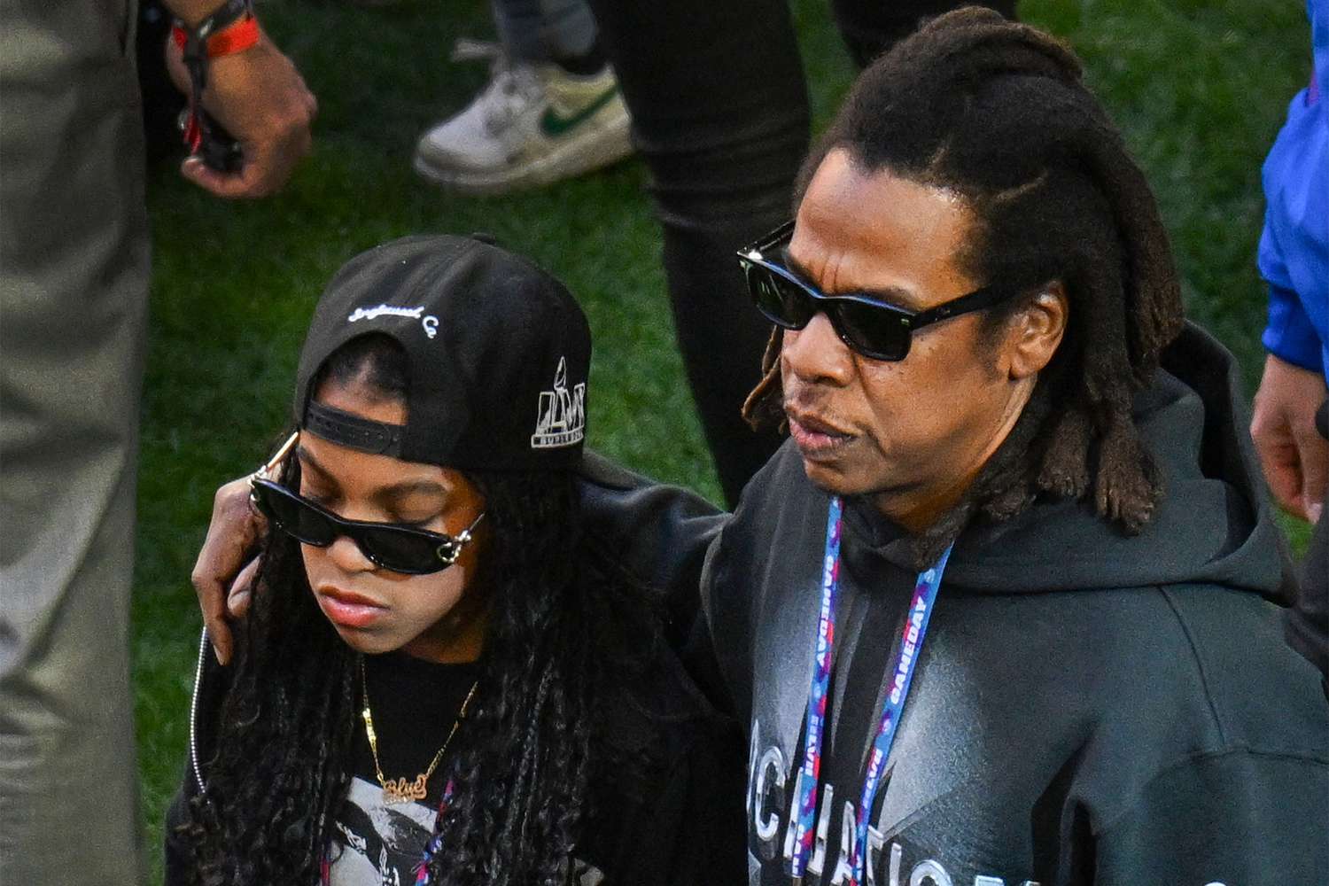 Blue Ivy And Rumi Carter Cheer On Dad Jay-Z At The Super Bowl