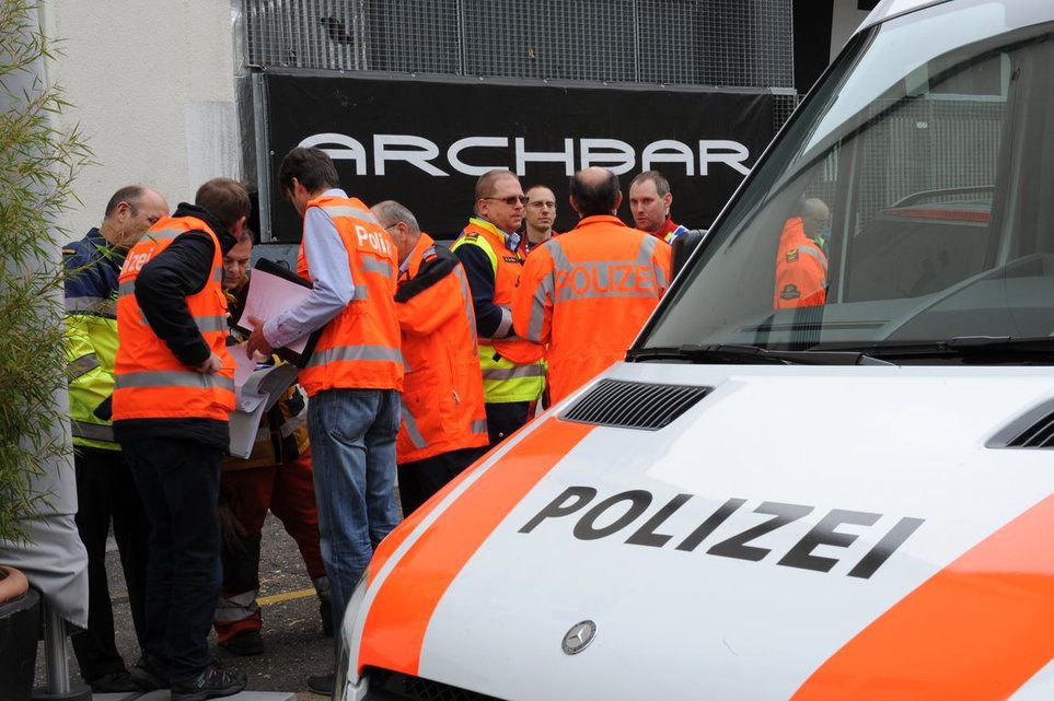 Bombendrohung An Braunschweiger Grundschule: Polizei Gibt Entwarnung (Niedersachsen/Bremen) Bombendrohung An Braunschweiger Grundschule: Polizei Gibt Entwarnung (Niedersachsen/Bremen)