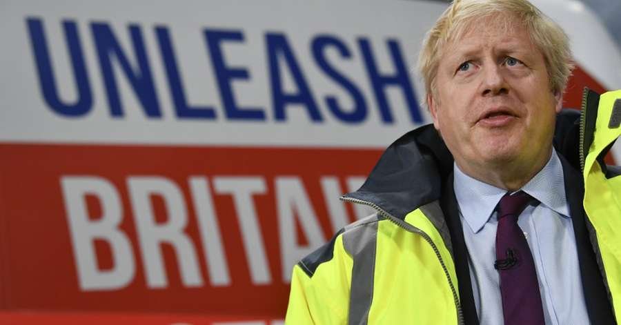 Boris Johnson Atacado Por Un Avestruz Durante Visita Familiar A Texas Boris Johnson Atacado Por Un Avestruz Durante Visita Familiar A Texas