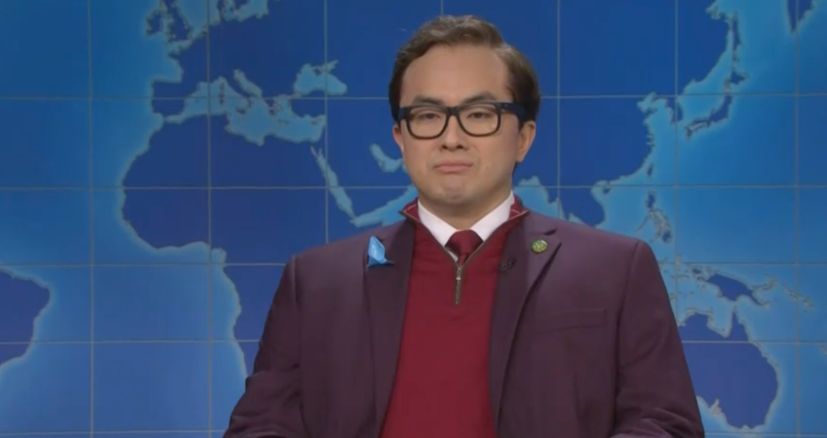 Bowen Yang's Hilarious Reaction To SNL's White Lotus Parody With Aimee Lou Wood Bowen Yang's Hilarious Reaction To SNL's White Lotus Parody With Aimee Lou Wood