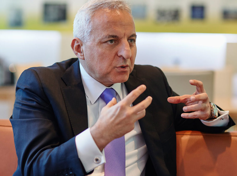 BP's Chief Executive Sees 31% Pay Reduction BP's Chief Executive Sees 31% Pay Reduction