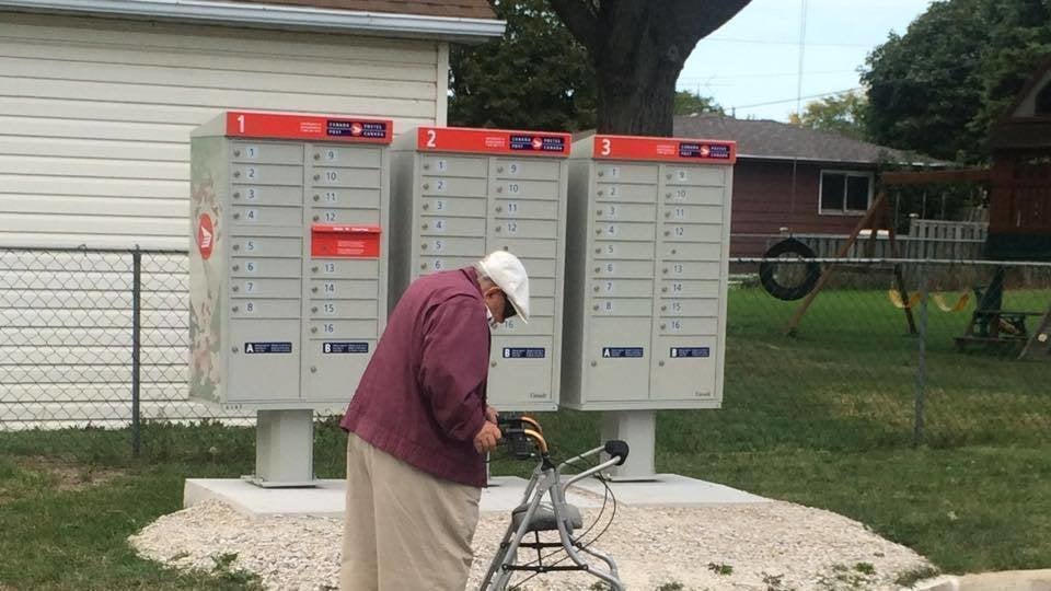 Canada Post On The Brink: A Report Recommends Ending Door-to-Door Mail Service Canada Post On The Brink: A Report Recommends Ending Door-to-Door Mail Service