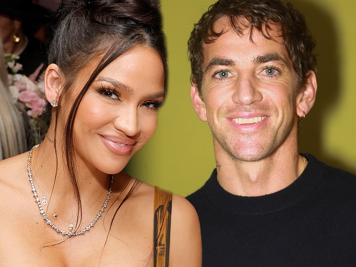 Cassie Announces Pregnancy: Third Child On The Way For Diddy's Ex-Girlfriend Cassie Announces Pregnancy: Third Child On The Way For Diddy's Ex-Girlfriend