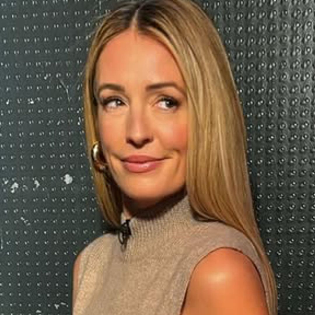 Cat Deeley's Perfect Spring Look: The Cream Pleated Midi Skirt Cat Deeley's Perfect Spring Look: The Cream Pleated Midi Skirt