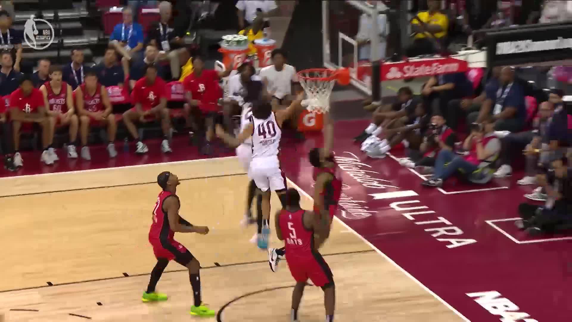 Cavaliers Secure 50th Win, Hunter Leads With 32 Points Against Blazers
