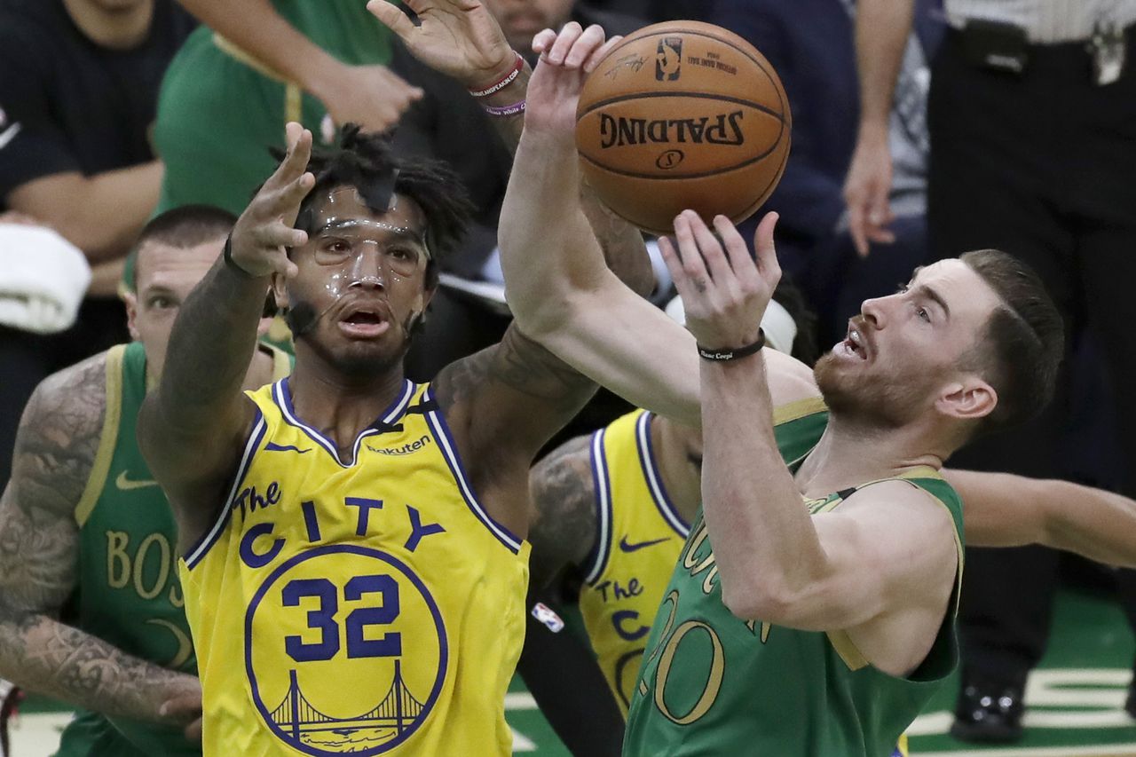 Celtics' Blowout Victory: A Division Title Celebration Celtics' Blowout Victory: A Division Title Celebration