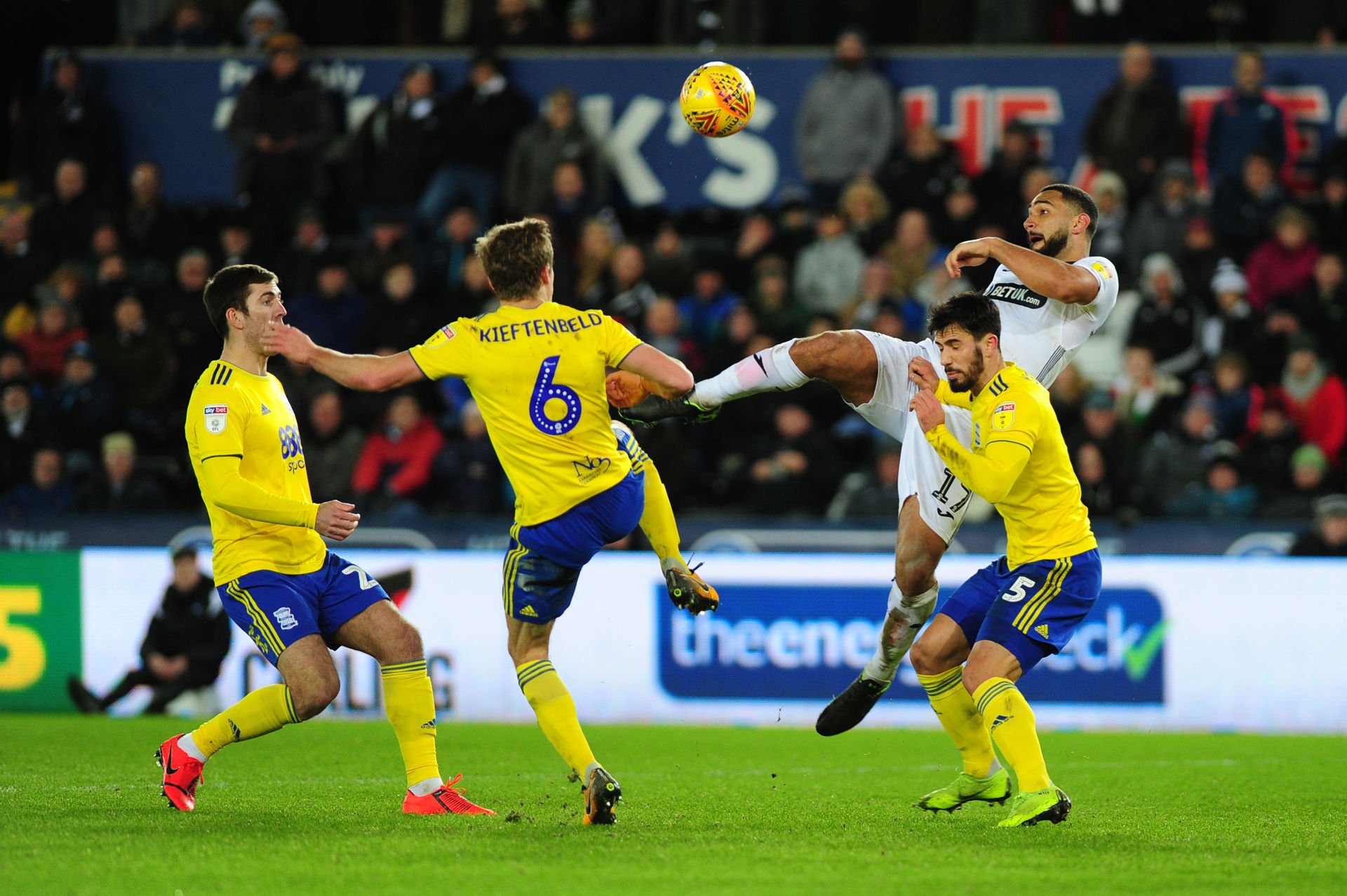 Championship Top Spot: Leeds' Rise Fueled By Tottenham Loanee's Impact Championship Top Spot: Leeds' Rise Fueled By Tottenham Loanee's Impact