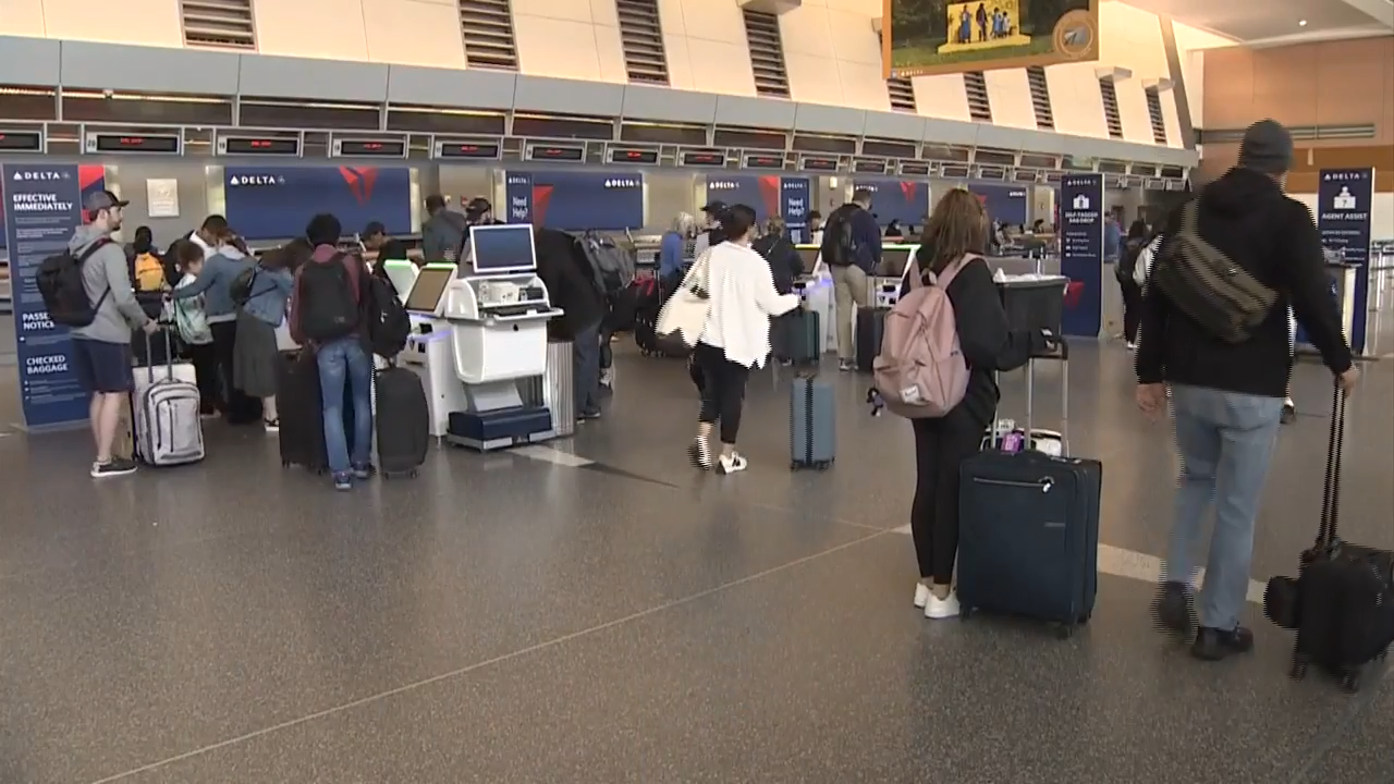 Cheapest & Busiest Travel Days: Memorial Day Flights 2025 Cheapest & Busiest Travel Days: Memorial Day Flights 2025