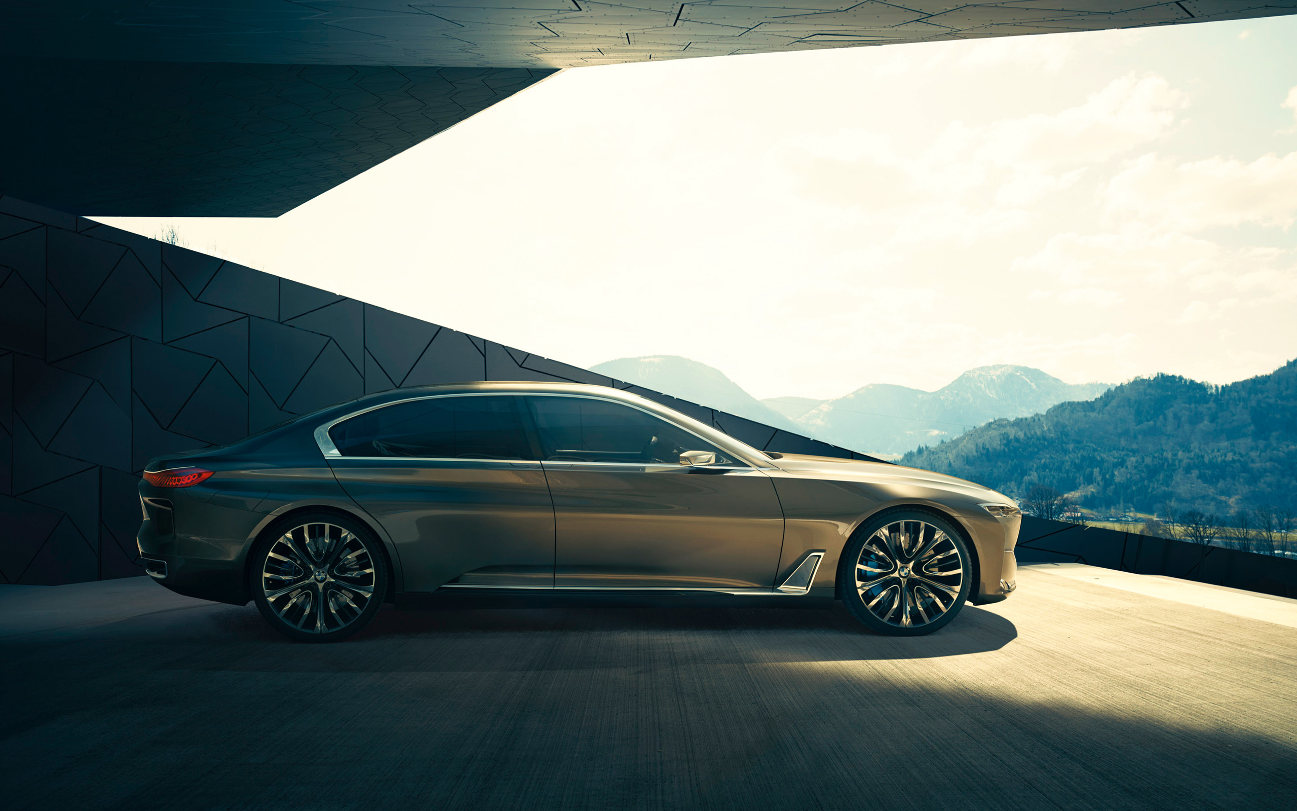 China Market Headwinds: BMW, Porsche, And The Future Of Luxury Auto Sales China Market Headwinds: BMW, Porsche, And The Future Of Luxury Auto Sales