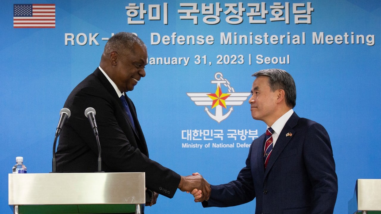 China Urges Philippines To Remove Missiles From South China Sea China Urges Philippines To Remove Missiles From South China Sea