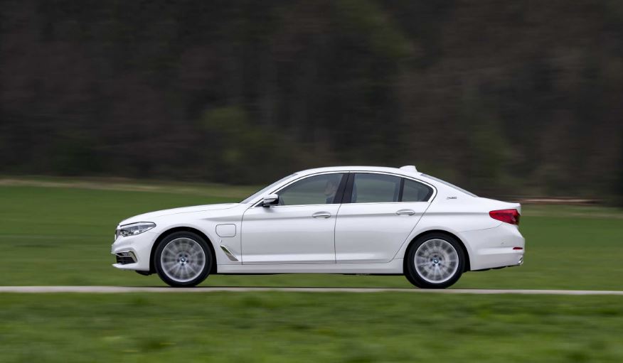 China's Impact On BMW And Porsche Sales: Market Headwinds And Strategic Responses China's Impact On BMW And Porsche Sales: Market Headwinds And Strategic Responses