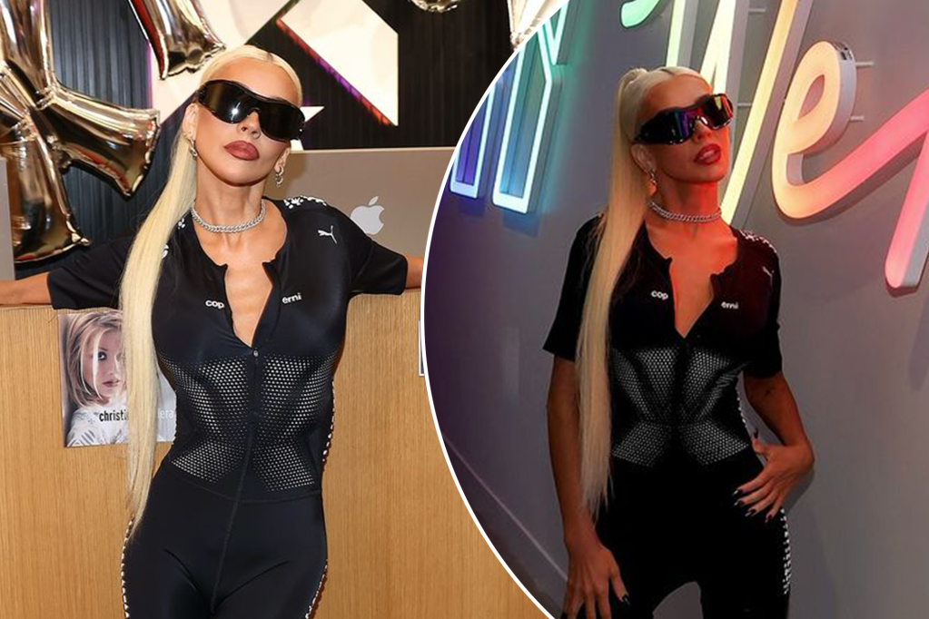 Christina Aguilera: Photoshopped Photos Spark Fan Outrage Christina Aguilera: Photoshopped Photos Spark Fan Outrage