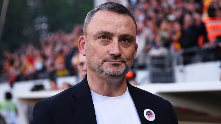 Contractonderhandelingen: KNVB En Mogelijke Opvolger Farioli Contractonderhandelingen: KNVB En Mogelijke Opvolger Farioli