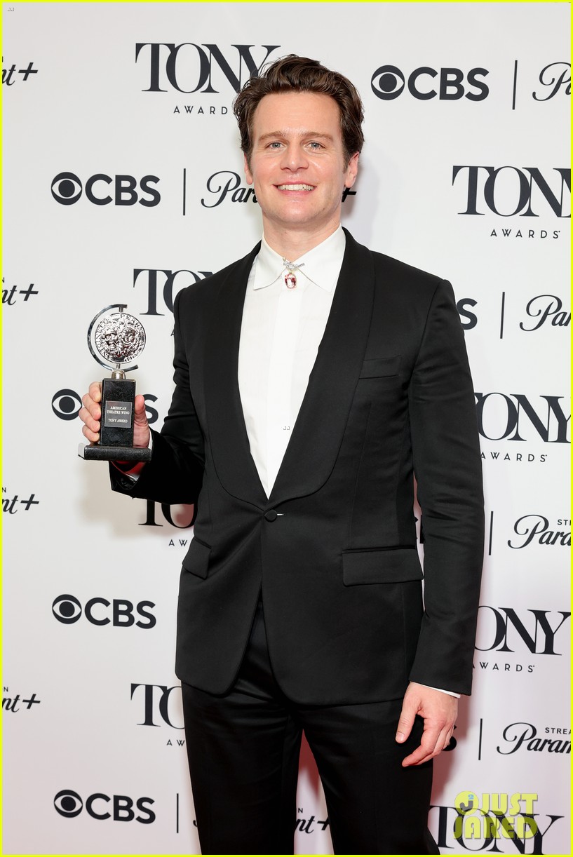 Could Jonathan Groff Win A Tony For Could Jonathan Groff Win A Tony For