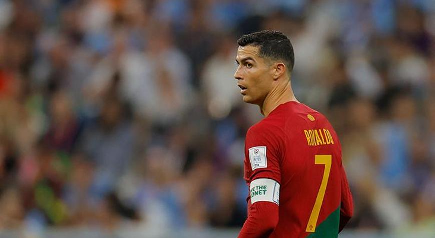 Cristiano Ronaldo'nun Adanalı Ronaldoya Karşı Tepkisi: Detaylı İnceleme Cristiano Ronaldo'nun Adanalı Ronaldoya Karşı Tepkisi: Detaylı İnceleme