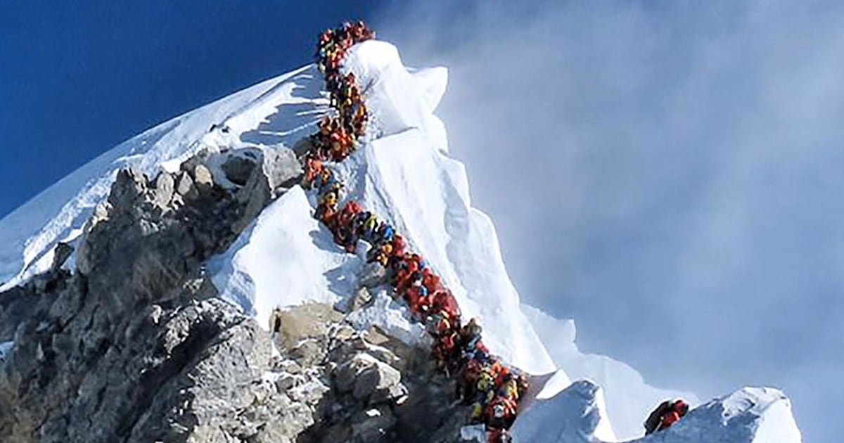 Dangerous Everest Attempt: Concerns Over Accelerated Ascent With Anesthetic Gas Dangerous Everest Attempt: Concerns Over Accelerated Ascent With Anesthetic Gas