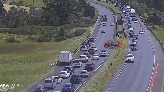 Dashcam Reveals E-Scooter On Busy Auckland Southern Motorway Section Dashcam Reveals E-Scooter On Busy Auckland Southern Motorway Section