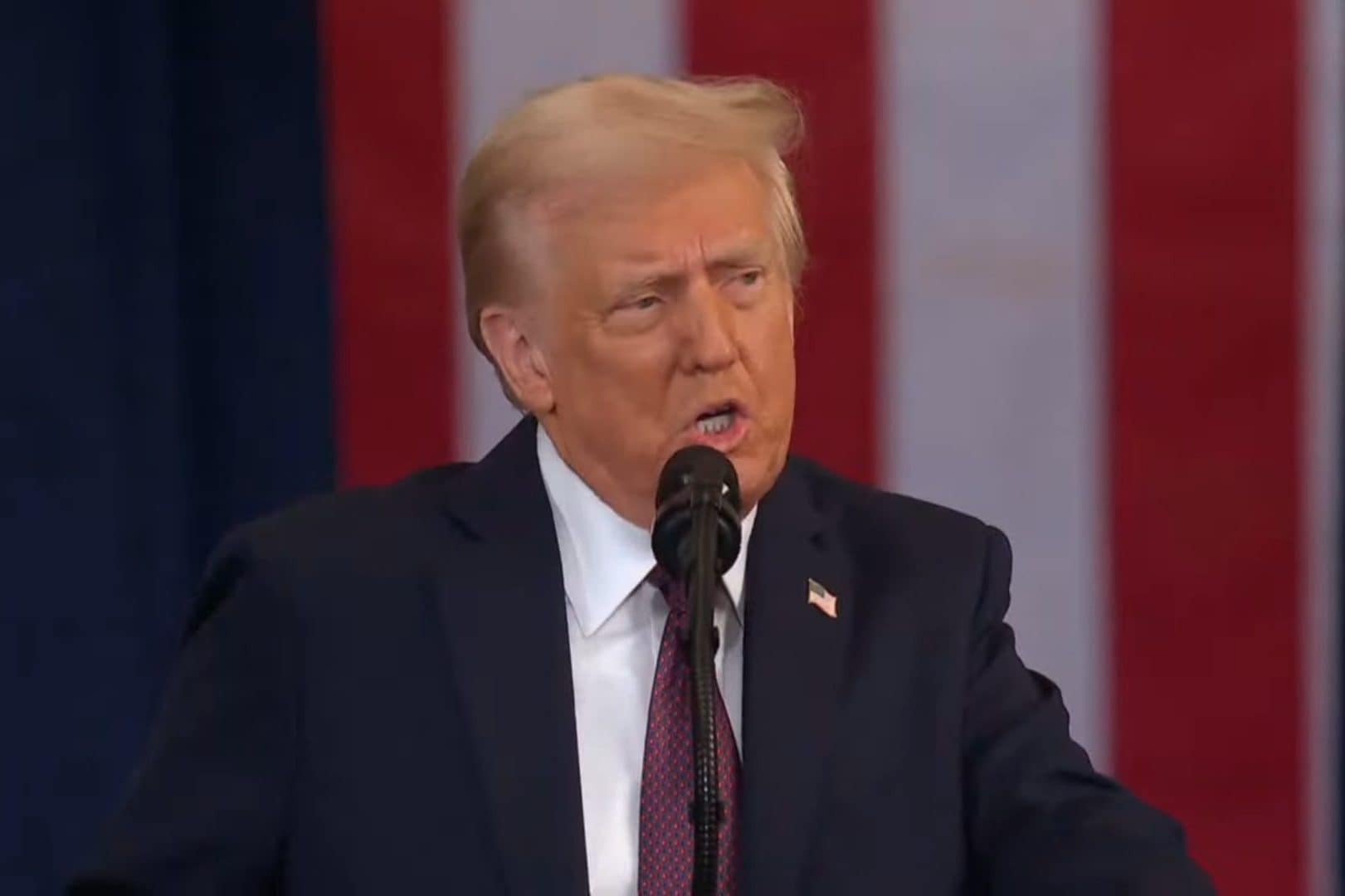 Dazi Trump Al 20%: Analisi Dell'effetto Su Nike, Lululemon E Il Mercato Della Moda Dazi Trump Al 20%: Analisi Dell'effetto Su Nike, Lululemon E Il Mercato Della Moda