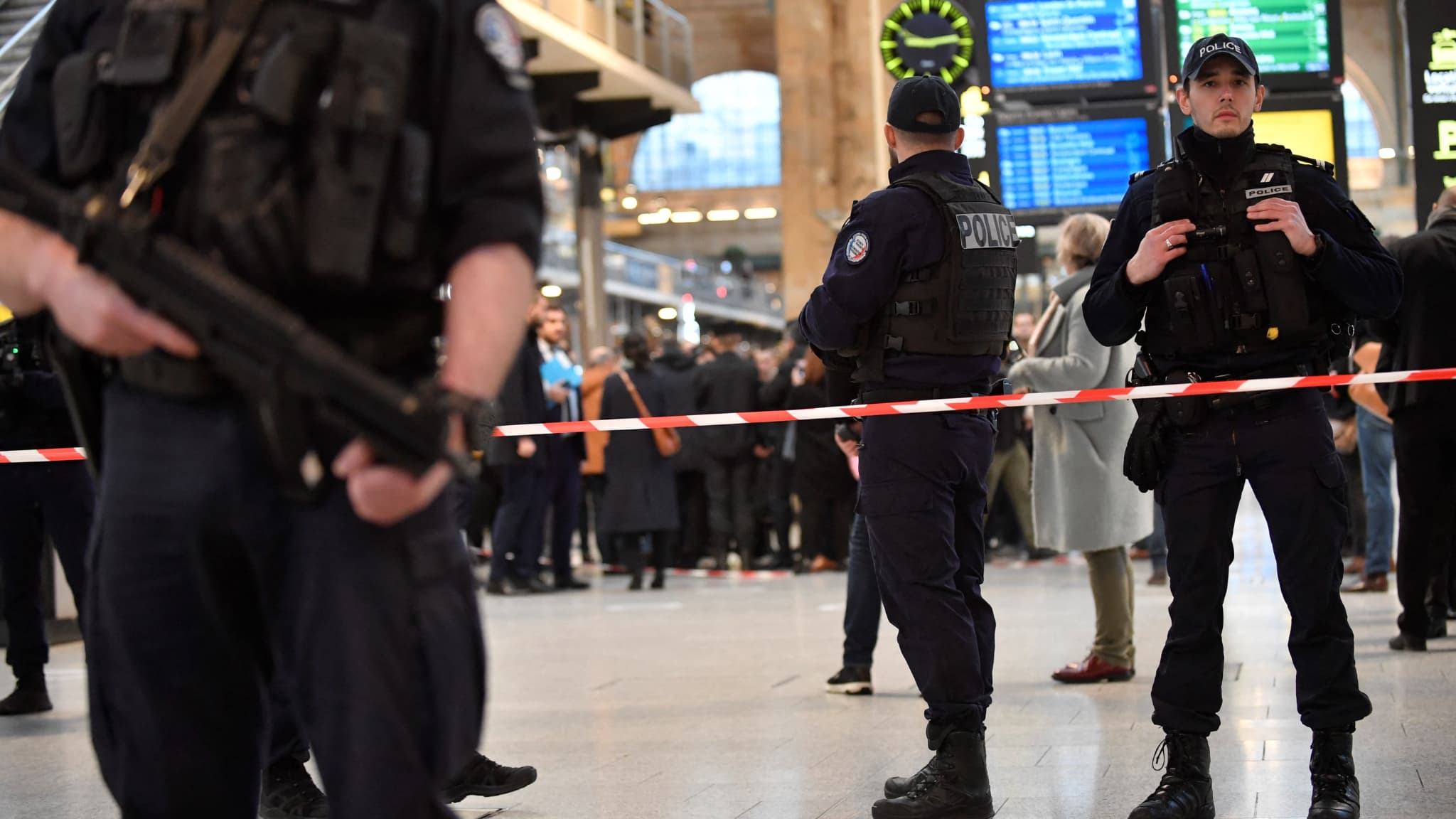 Découverte D'une Bombe À La Gare Du Nord: Conséquences Sur Le Trafic Ferroviaire Découverte D'une Bombe À La Gare Du Nord: Conséquences Sur Le Trafic Ferroviaire