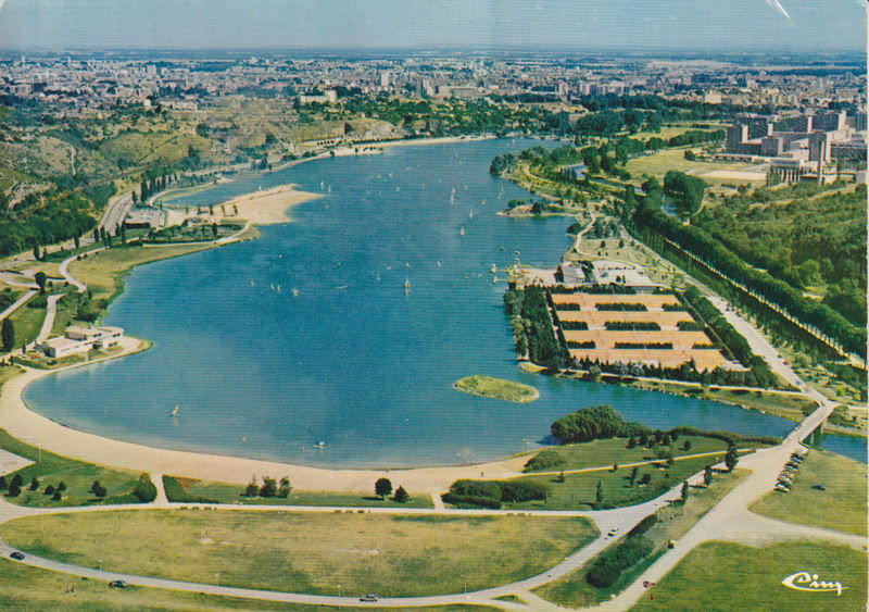 Dijon: Agression Sauvage Au Lac Kir - Trois Hommes Victimes Dijon: Agression Sauvage Au Lac Kir - Trois Hommes Victimes