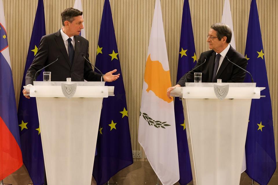 Διμερείς Σχέσεις Κύπρου-Ουγγαρίας: Σιγιάρτο-Κόμπος Συζητούν Κυπριακό & Προεδρία ΕΕ Διμερείς Σχέσεις Κύπρου-Ουγγαρίας: Σιγιάρτο-Κόμπος Συζητούν Κυπριακό & Προεδρία ΕΕ