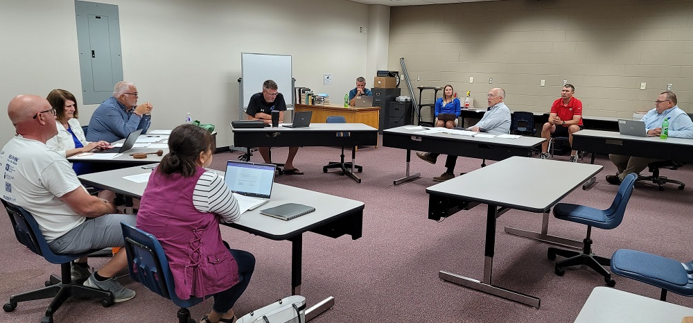 District-Wide Cell Phone Policy Coming To DMPS Next School Year District-Wide Cell Phone Policy Coming To DMPS Next School Year