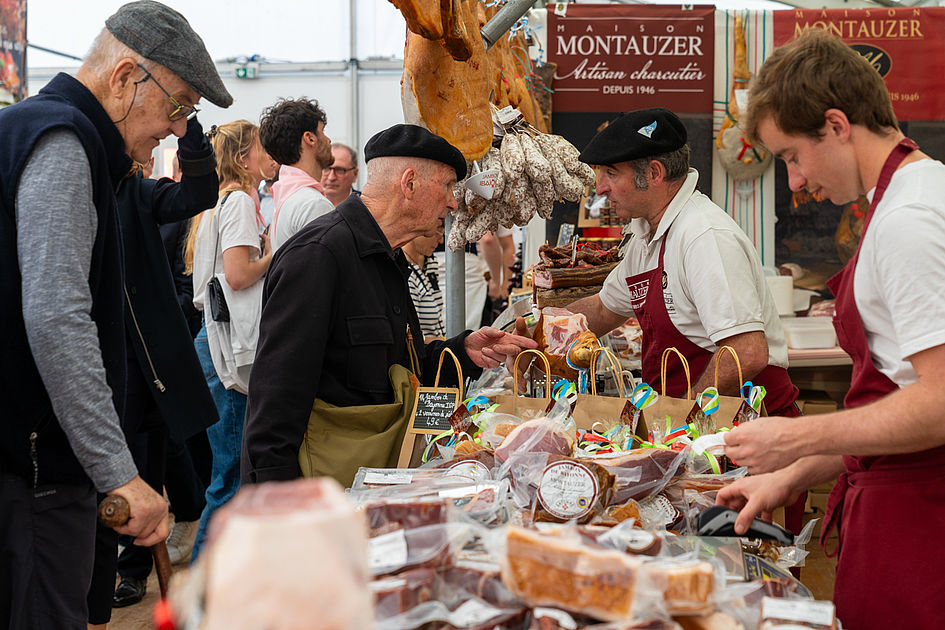Doutes Sur La Foire Au Jambon 2025 À Bayonne: Déficit Et Frais D'Organisation En Question Doutes Sur La Foire Au Jambon 2025 À Bayonne: Déficit Et Frais D'Organisation En Question
