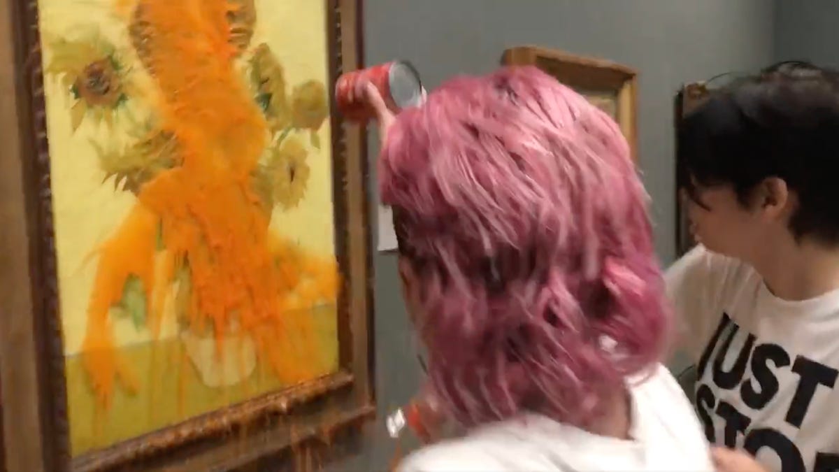 Dubai Hosts First-Ever Exhibition Of Banksy's World-Renowned Art Dubai Hosts First-Ever Exhibition Of Banksy's World-Renowned Art