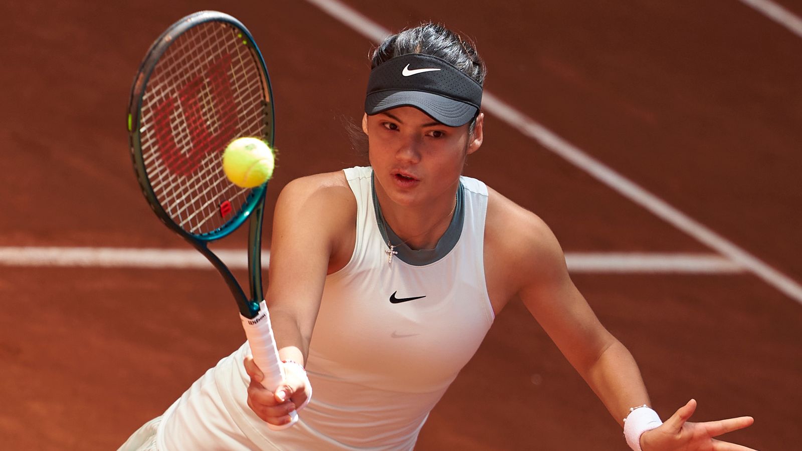 Dubai Tennis Championships: Raducanu's Early Exit Against Muchova Dubai Tennis Championships: Raducanu's Early Exit Against Muchova